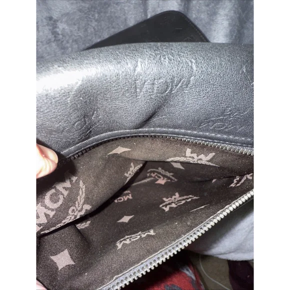 MCM Crossbody Leather Black Messenger Handbag Unisex - Picture 9 of 16